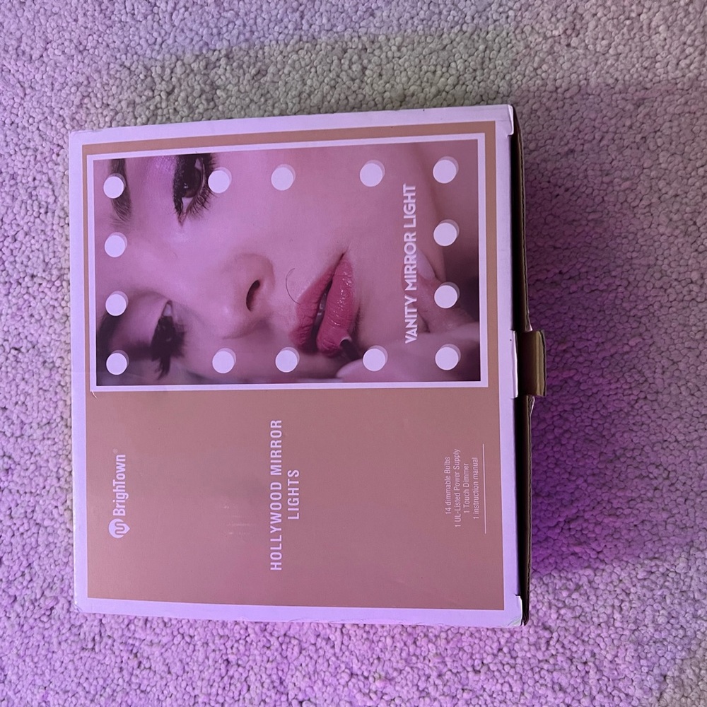 hollywood mirror lights